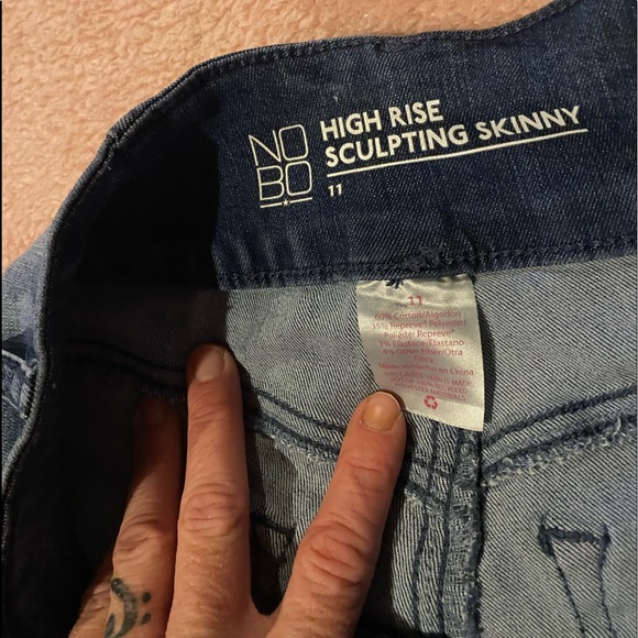 Juniors size jeans - Picture 7 of 10